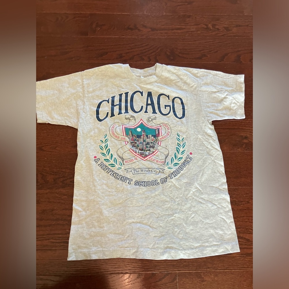 Vintage 1990s women’s Chicago Tshirt Made in USA